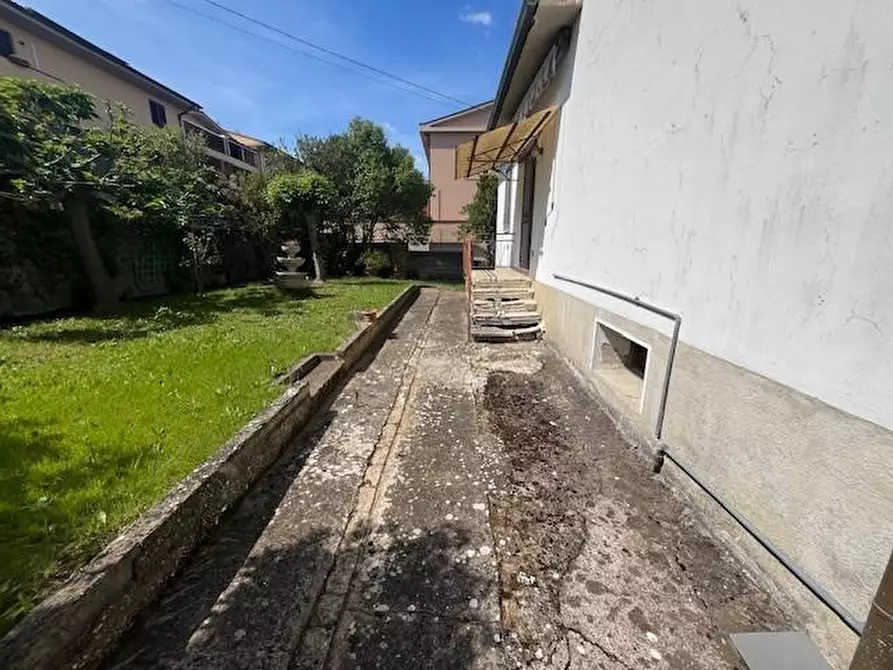 Immagine 12 di Casa indipendente in vendita  a Terricciola