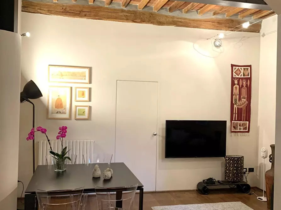 Immagine 1 di Casa bifamiliare in vendita  a Vecchiano