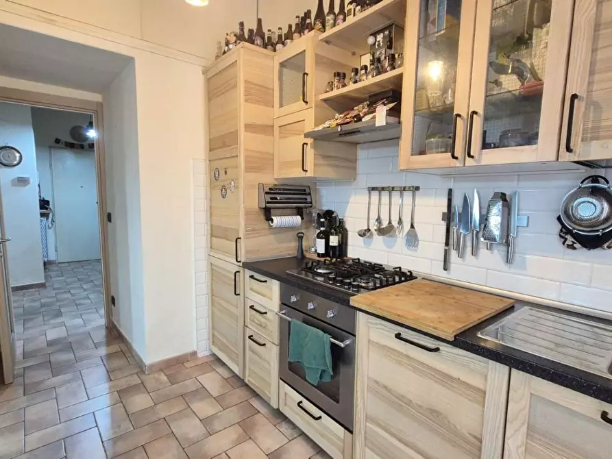 Immagine 8 di Appartamento in vendita  a Viareggio