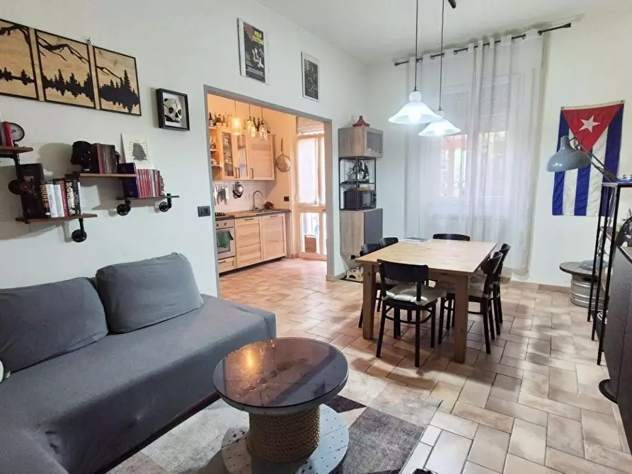 Immagine 11 di Appartamento in vendita  a Viareggio