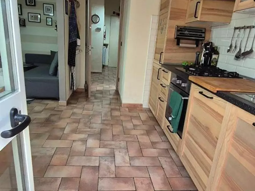 Immagine 7 di Appartamento in vendita  a Viareggio