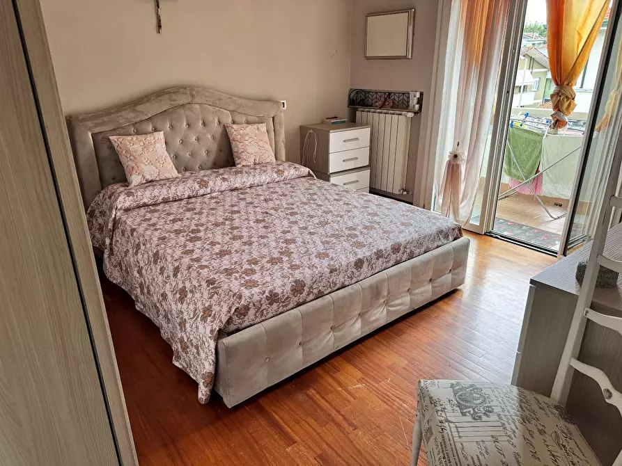 Immagine 7 di Mansarda in vendita  a Viareggio