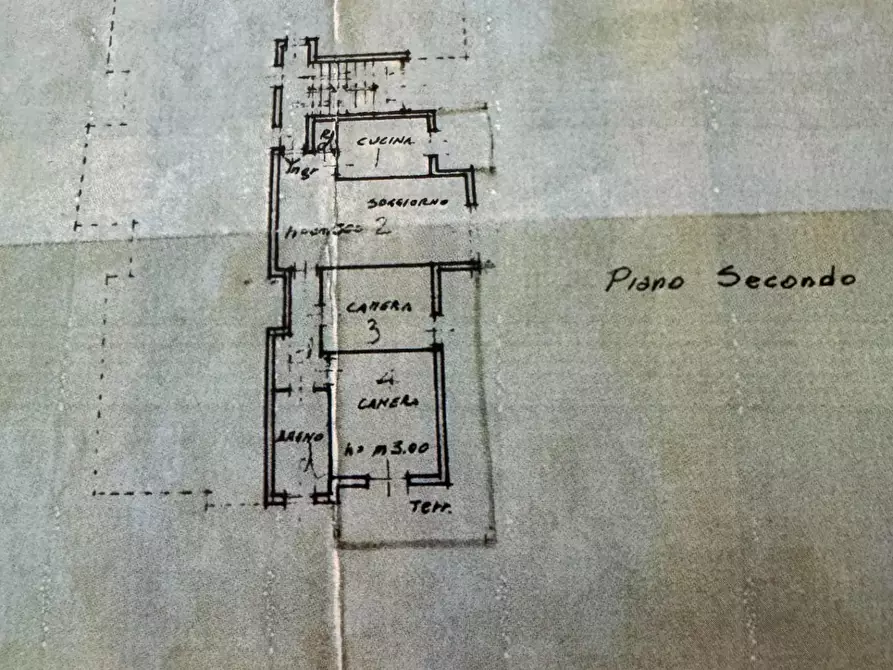 Immagine 10 di Mansarda in vendita  a Viareggio