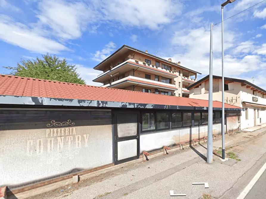 Immagine 2 di Negozio in vendita  a Seregno