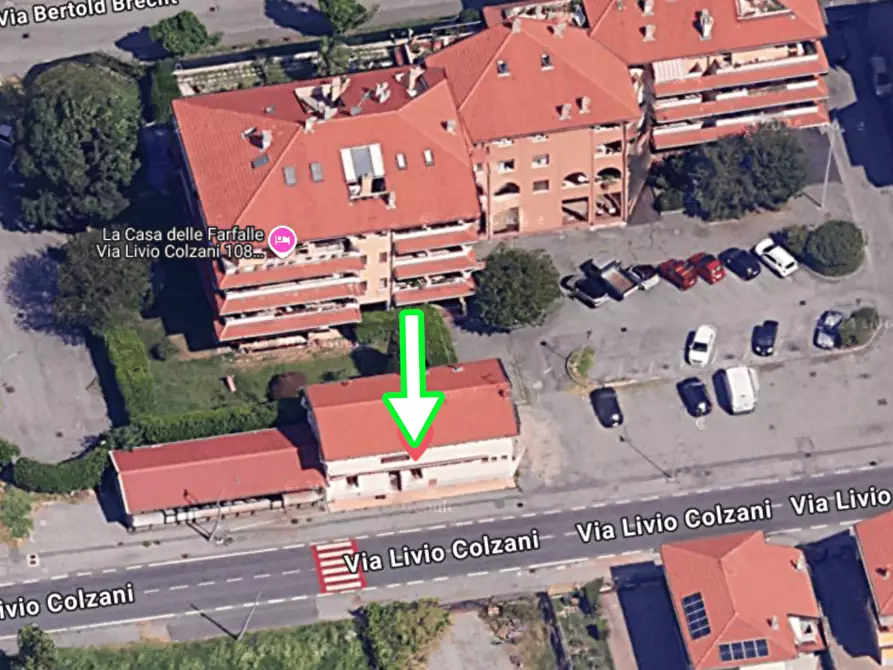 Immagine 4 di Negozio in vendita  a Seregno