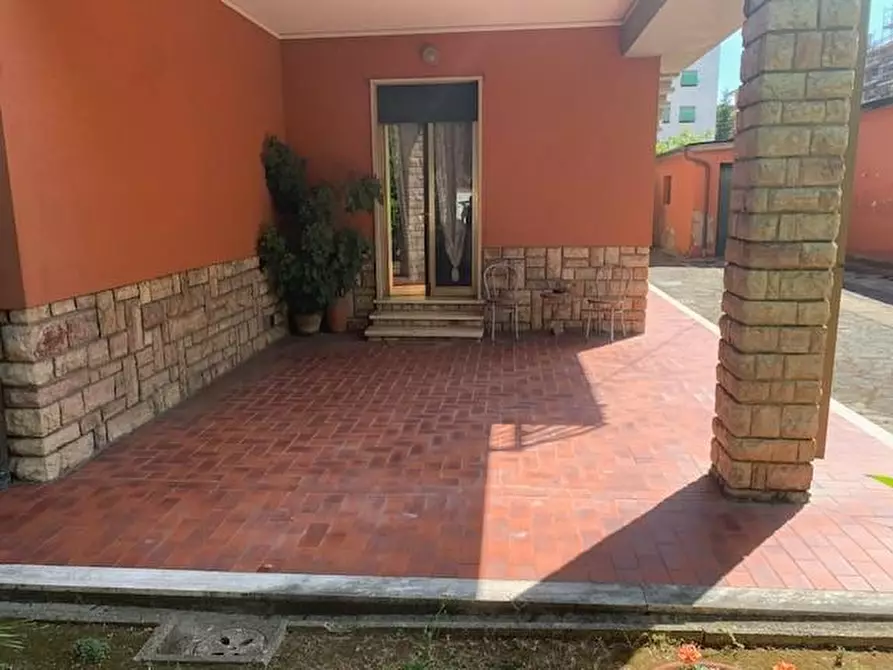 Immagine 34 di Casa indipendente in vendita  a Montecatini Terme