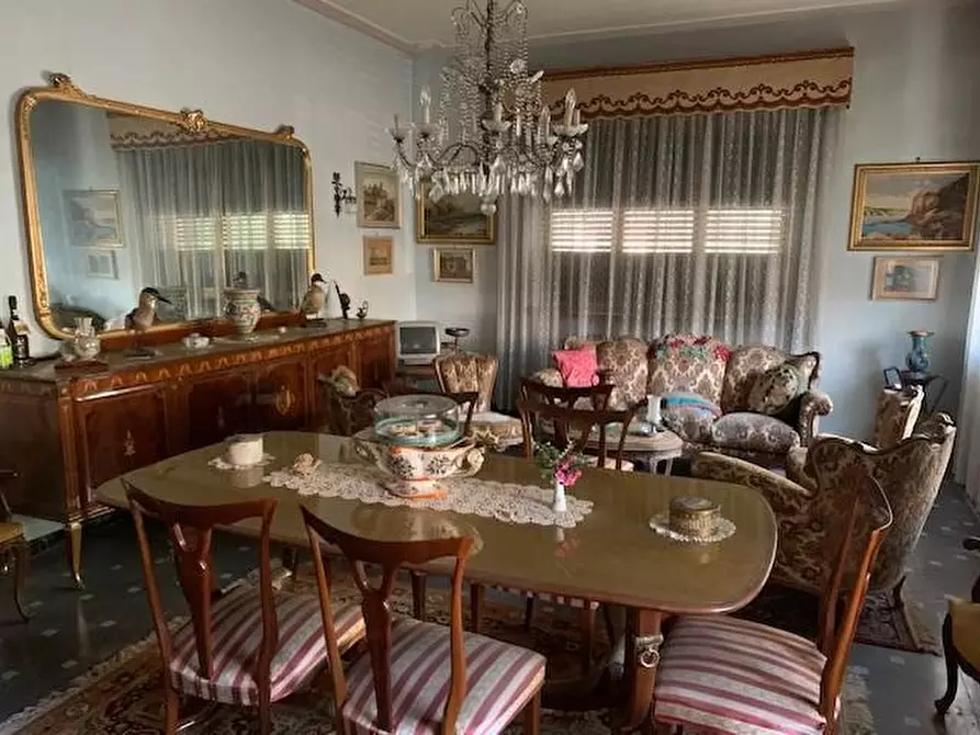 Immagine 7 di Casa indipendente in vendita  a Montecatini Terme