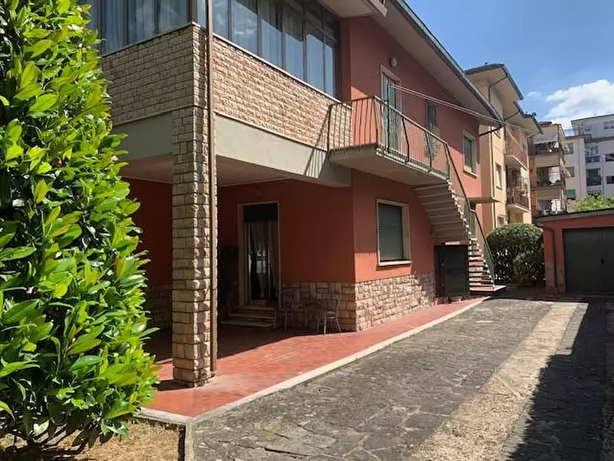 Immagine 39 di Casa indipendente in vendita  a Montecatini Terme