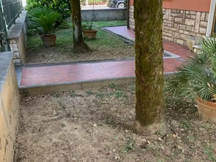 Immagine 36 di Casa indipendente in vendita  a Montecatini Terme