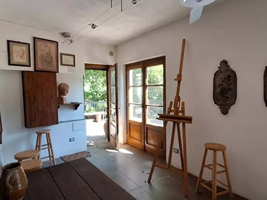 Immagine 13 di Appartamento in vendita  a Borgo A Mozzano