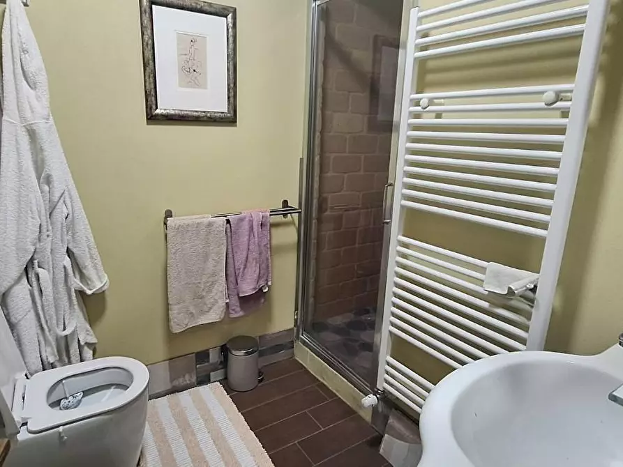 Immagine 8 di Appartamento in vendita  a Borgo A Mozzano