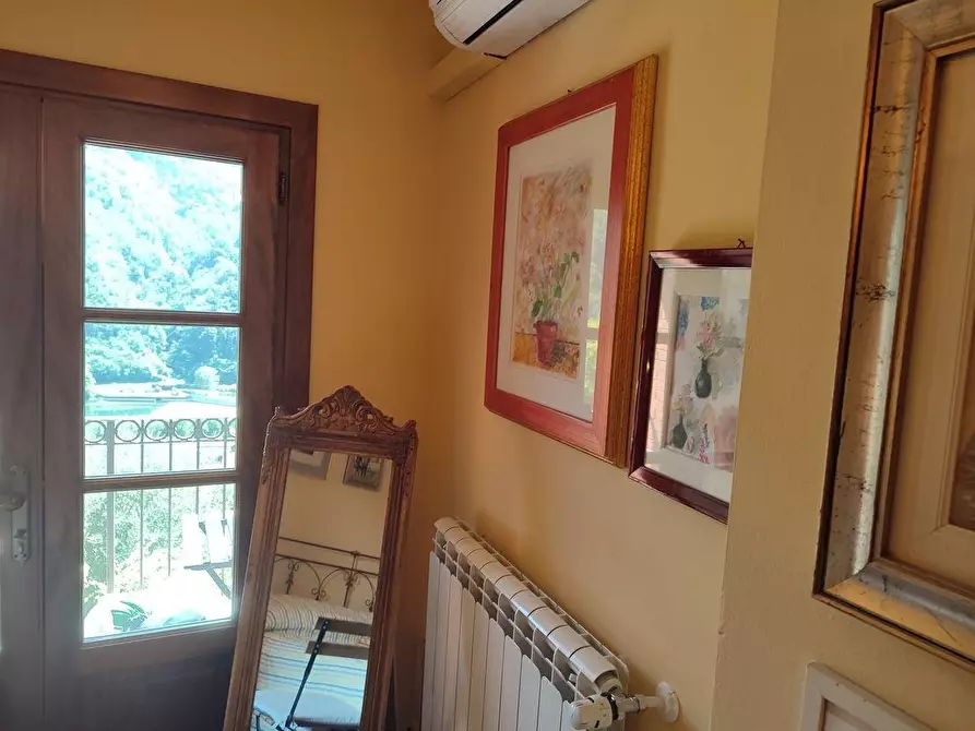 Immagine 11 di Appartamento in vendita  a Borgo A Mozzano