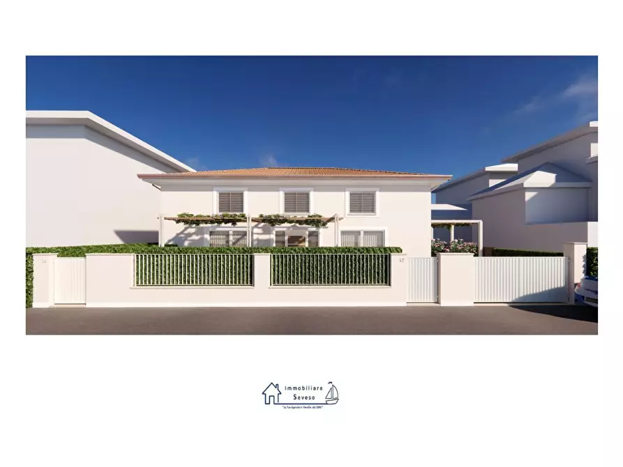 Immagine 2 di Casa indipendente in vendita  a Pietrasanta