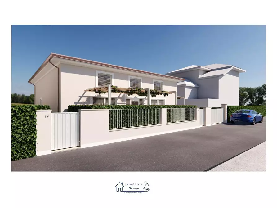 Immagine 1 di Casa indipendente in vendita  a Pietrasanta