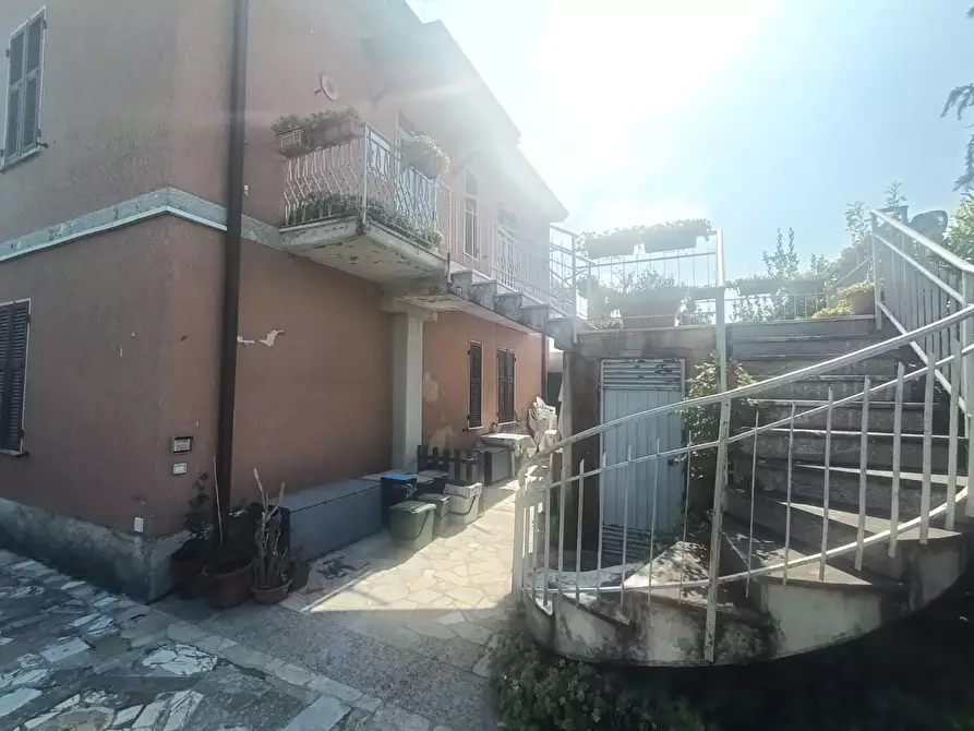 Immagine 3 di Casa bifamiliare in vendita  a Castelnuovo Magra