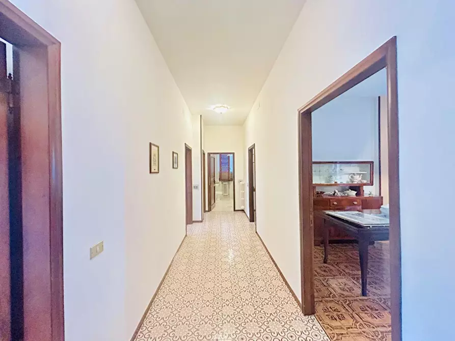 Immagine 10 di Appartamento in vendita  a Empoli