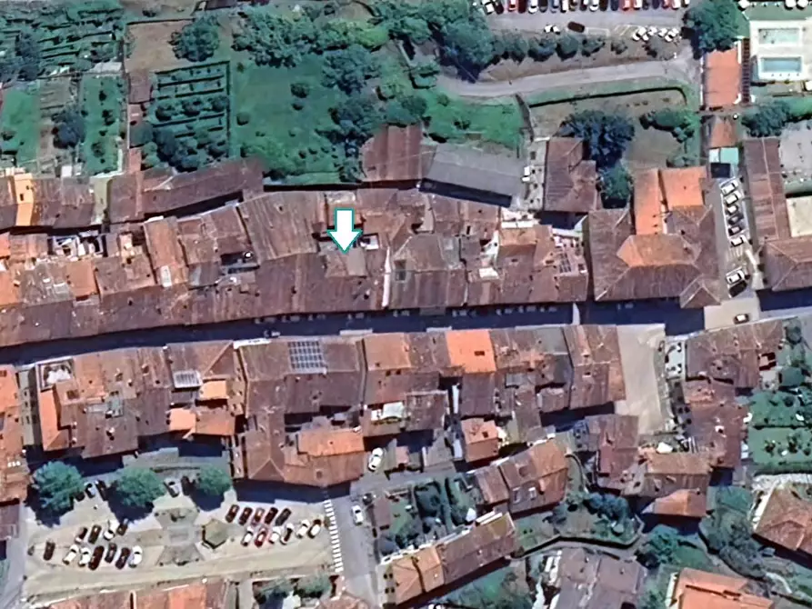 Immagine 3 di Magazzino in vendita  a Borgo A Mozzano