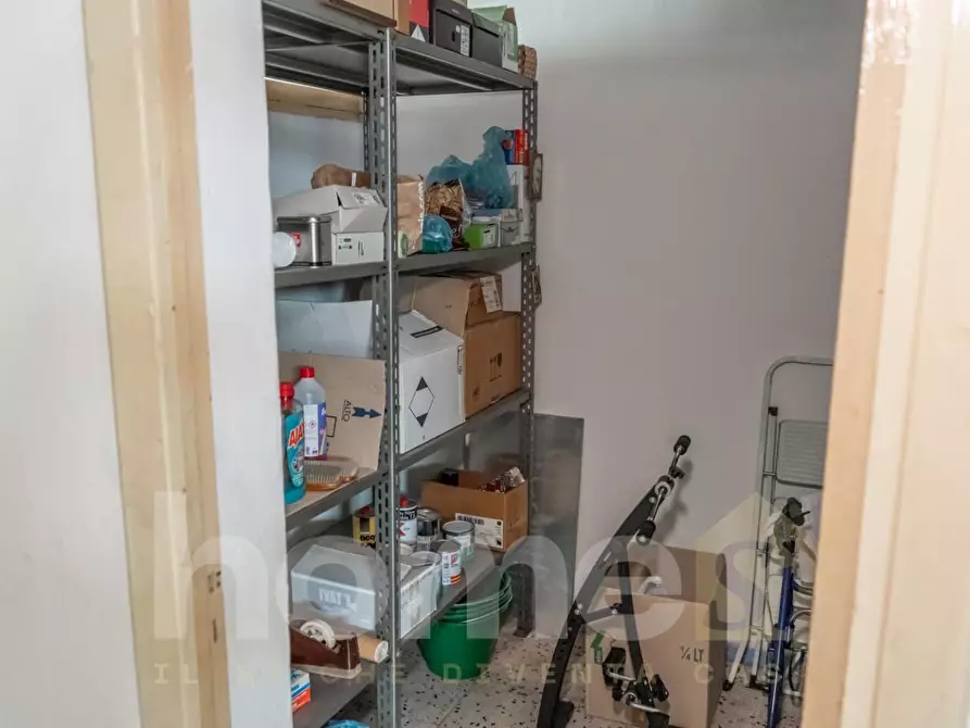 Immagine 8 di Locale commerciale in vendita  a Palermo