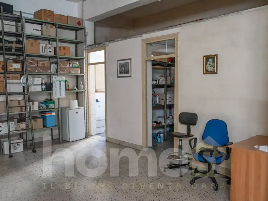 Immagine 6 di Locale commerciale in vendita  a Palermo