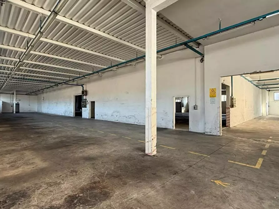 Immagine 9 di Capannone industriale in affitto  a Castelfranco Di Sotto