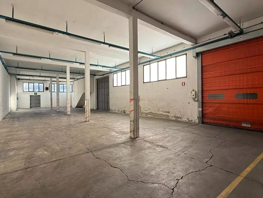 Immagine 8 di Capannone industriale in affitto  a Castelfranco Di Sotto