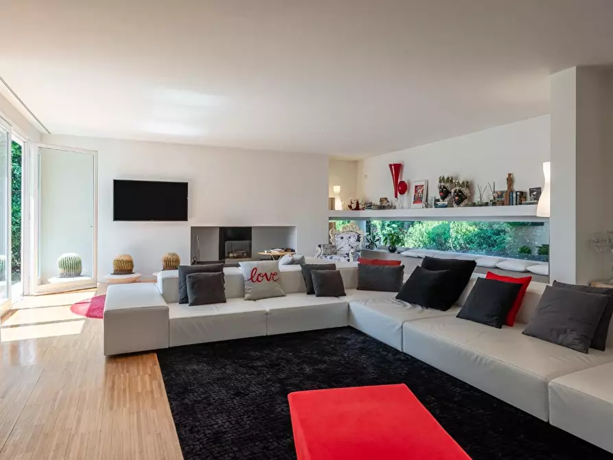 Immagine 6 di Villa in vendita  a Ponsacco