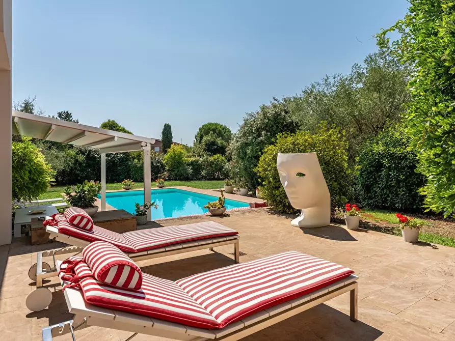 Immagine 14 di Villa in vendita  a Ponsacco