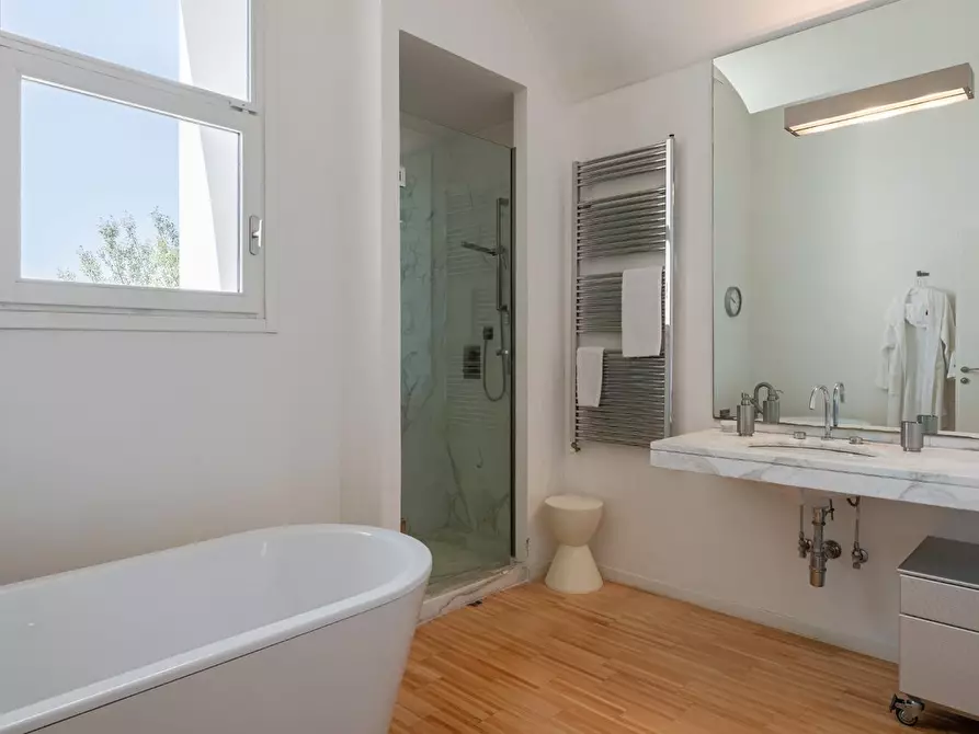 Immagine 21 di Villa in vendita  a Ponsacco