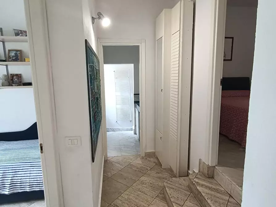 Immagine 6 di Appartamento in vendita  a Carrara