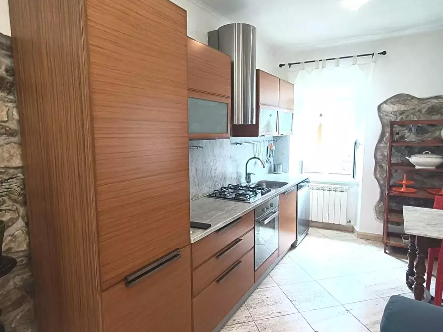 Immagine 17 di Appartamento in vendita  a Carrara