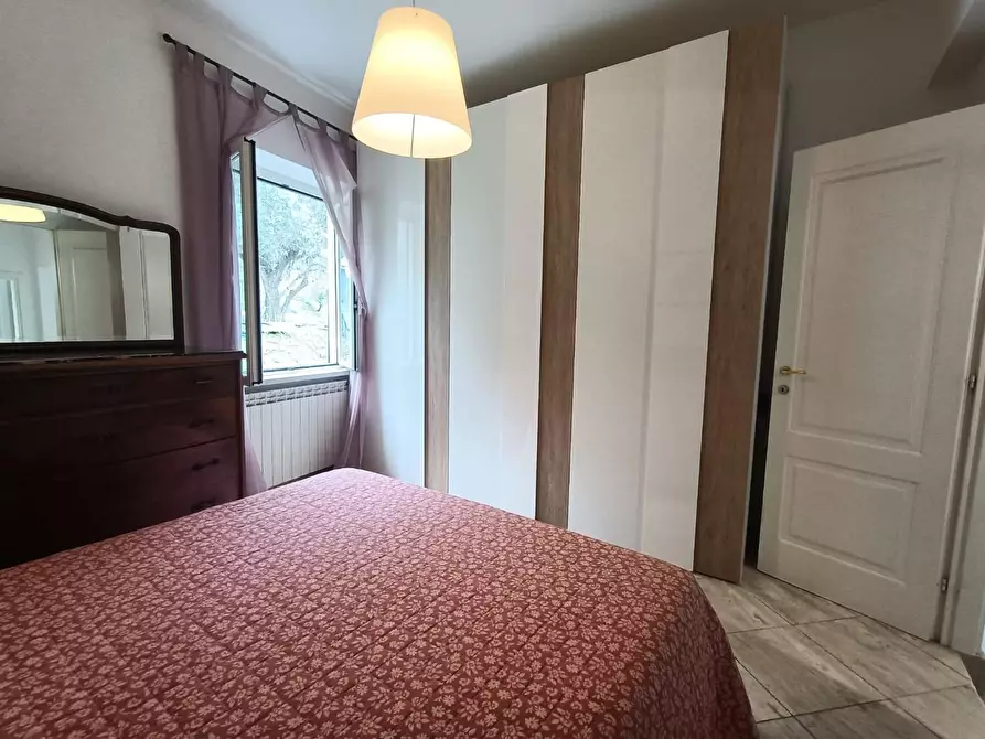 Immagine 12 di Appartamento in vendita  a Carrara