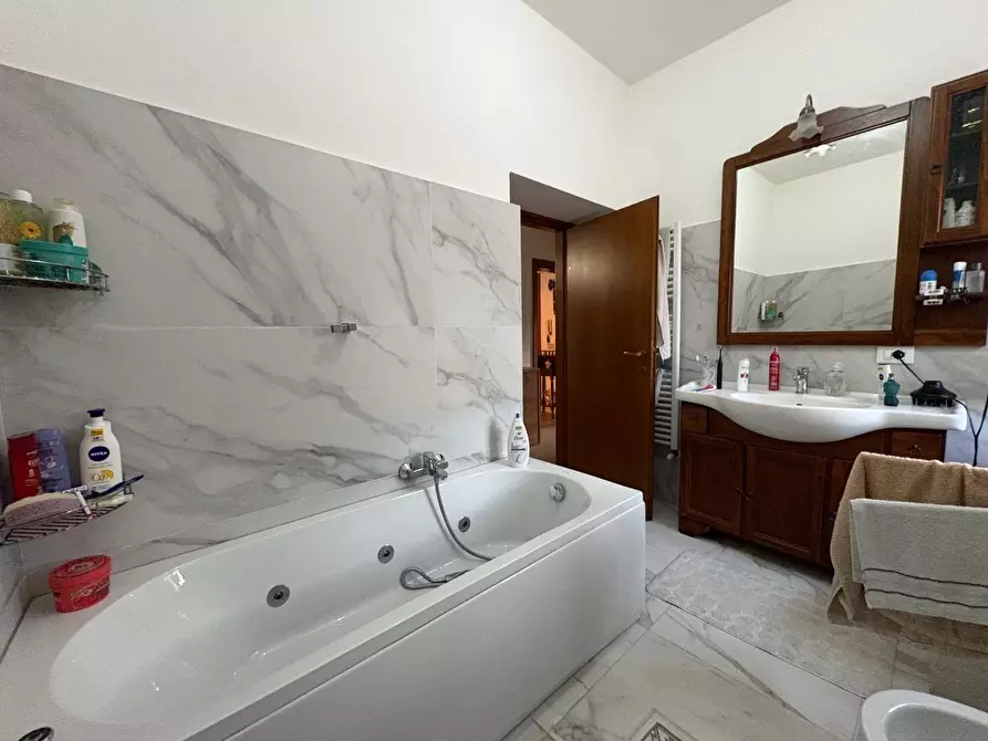 Immagine 19 di Appartamento in vendita  a Ponsacco