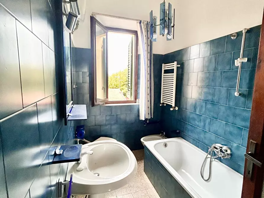 Immagine 12 di Appartamento in vendita  a Pisa