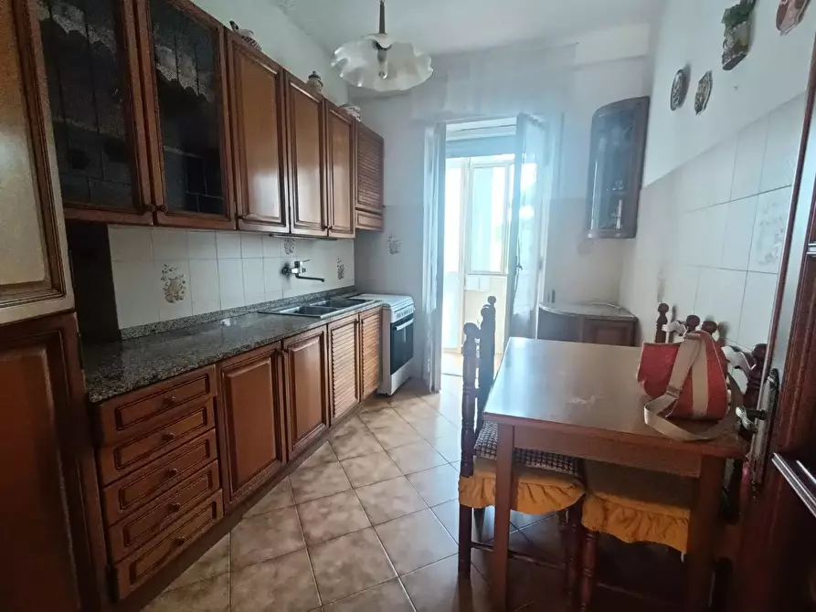 Immagine 3 di Appartamento in vendita  a Carrara