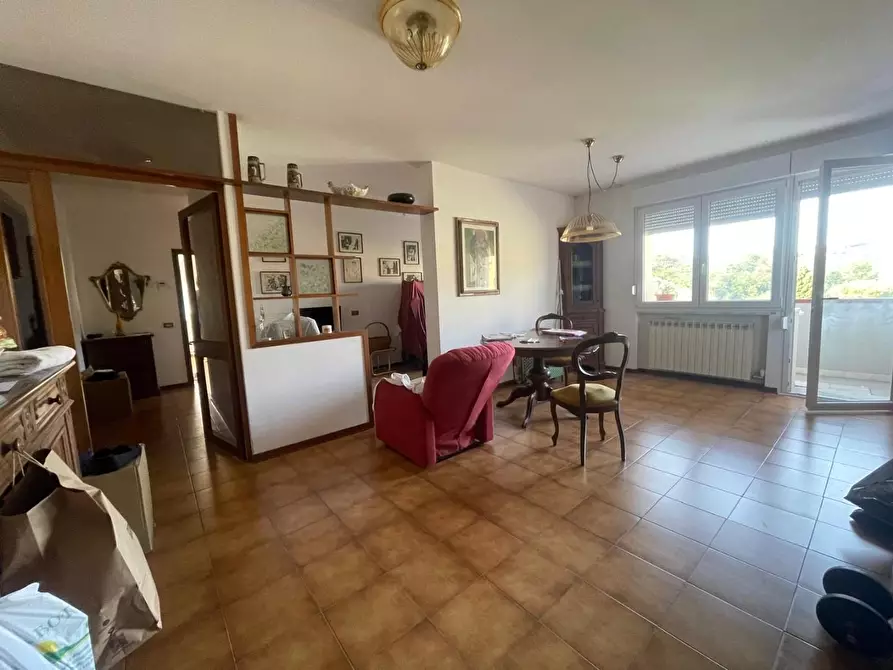 Immagine 5 di Appartamento in vendita  a Carrara