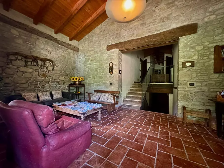 Immagine 9 di Agriturismo in vendita  a Firenzuola
