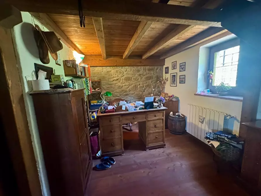 Immagine 18 di Agriturismo in vendita  a Firenzuola