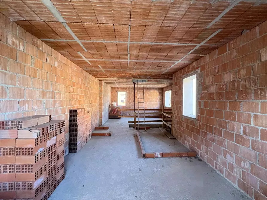 Immagine 22 di Casa trifamiliare in vendita  a Buti