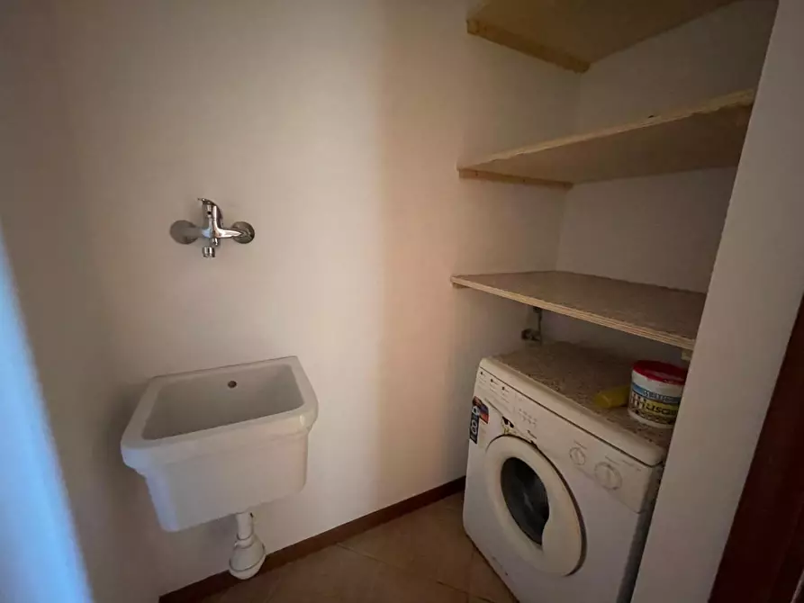 Immagine 15 di Appartamento in vendita  a Capannori