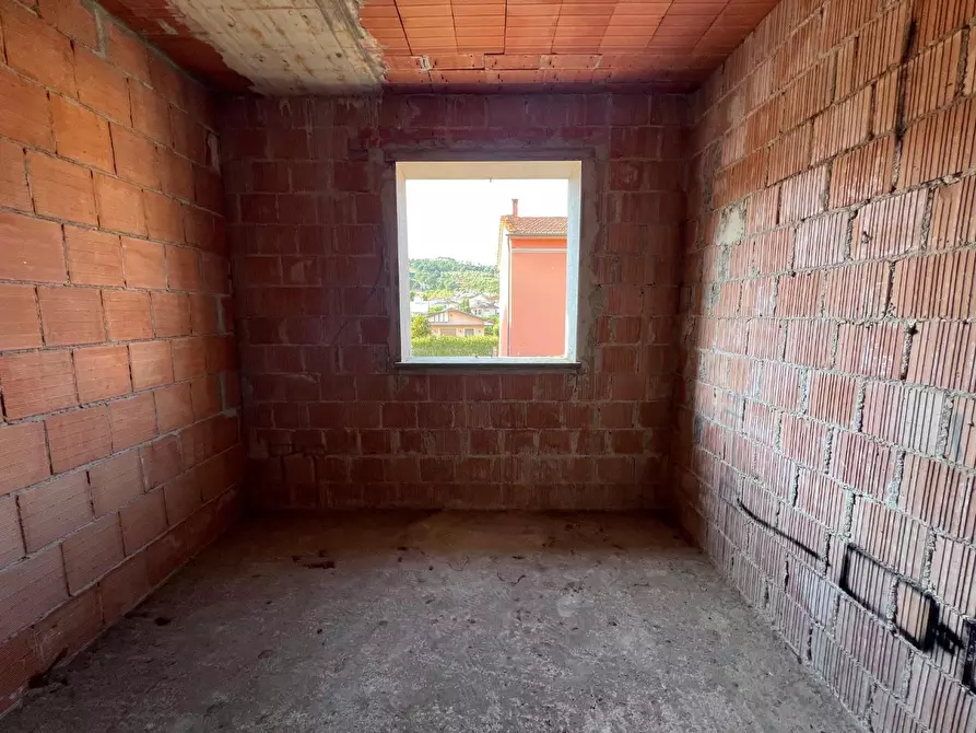 Immagine 19 di Casa trifamiliare in vendita  a Buti