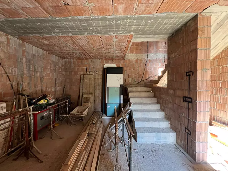 Immagine 3 di Casa trifamiliare in vendita  a Buti