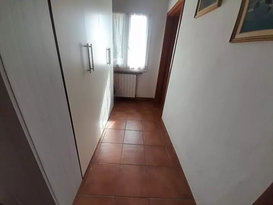 Immagine 13 di Appartamento in vendita  a Vecchiano