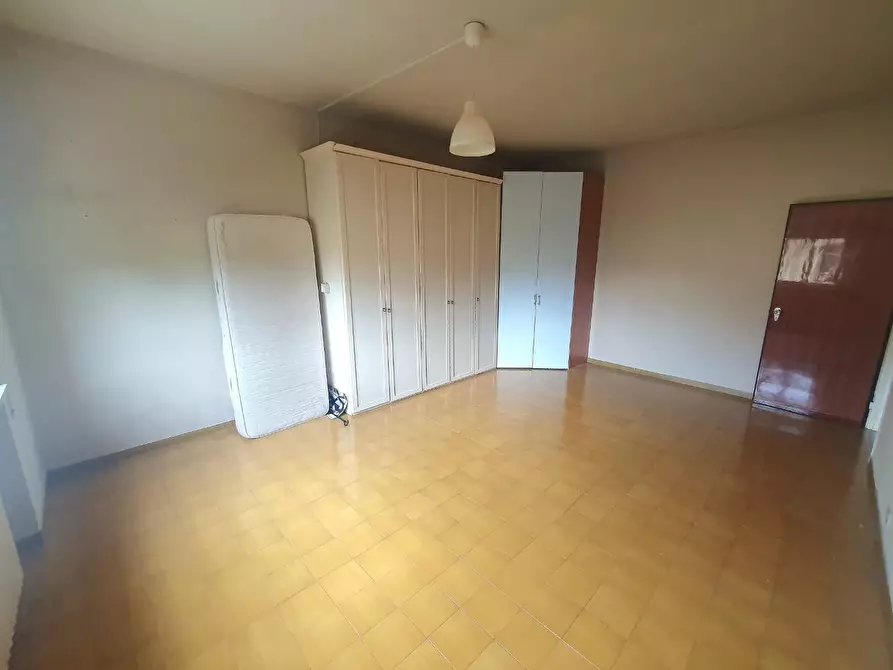 Immagine 21 di Villa in vendita  a Capannori