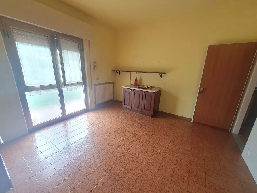 Immagine 14 di Villa in vendita  a Capannori