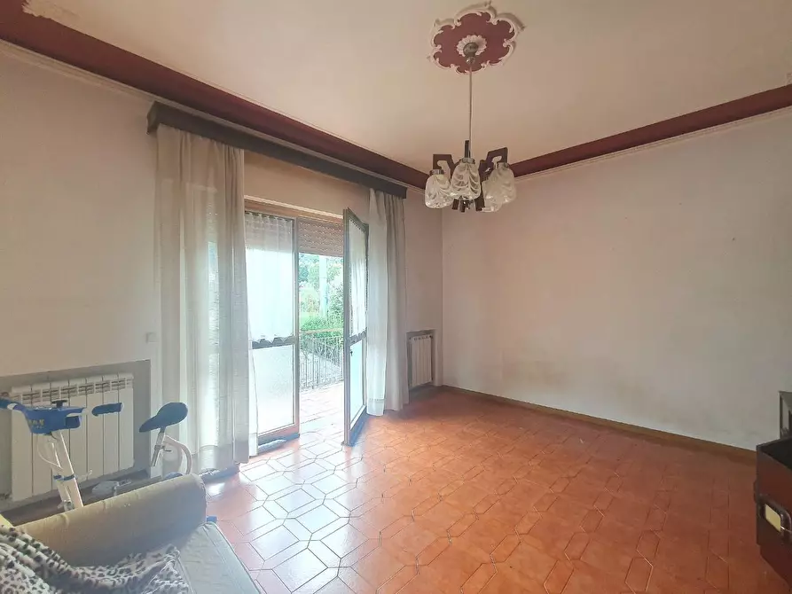 Immagine 9 di Villa in vendita  a Capannori