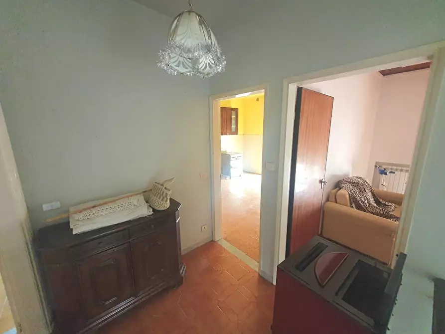 Immagine 7 di Villa in vendita  a Capannori