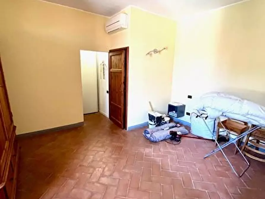 Immagine 31 di Terratetto in vendita  a Vecchiano