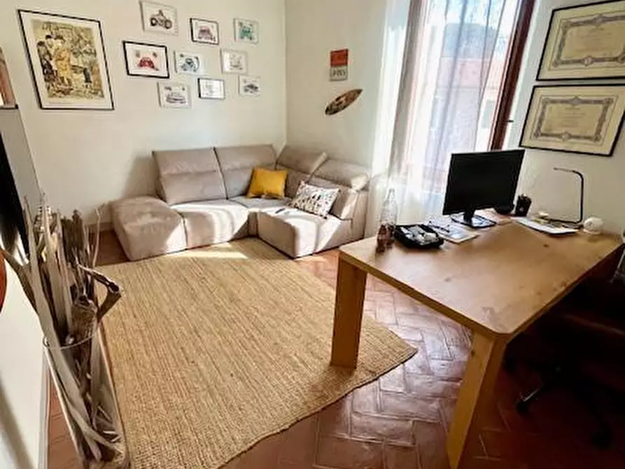 Immagine 19 di Terratetto in vendita  a Vecchiano