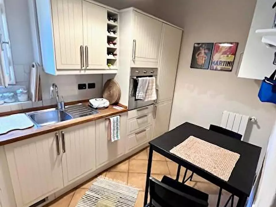 Immagine 17 di Terratetto in vendita  a Vecchiano