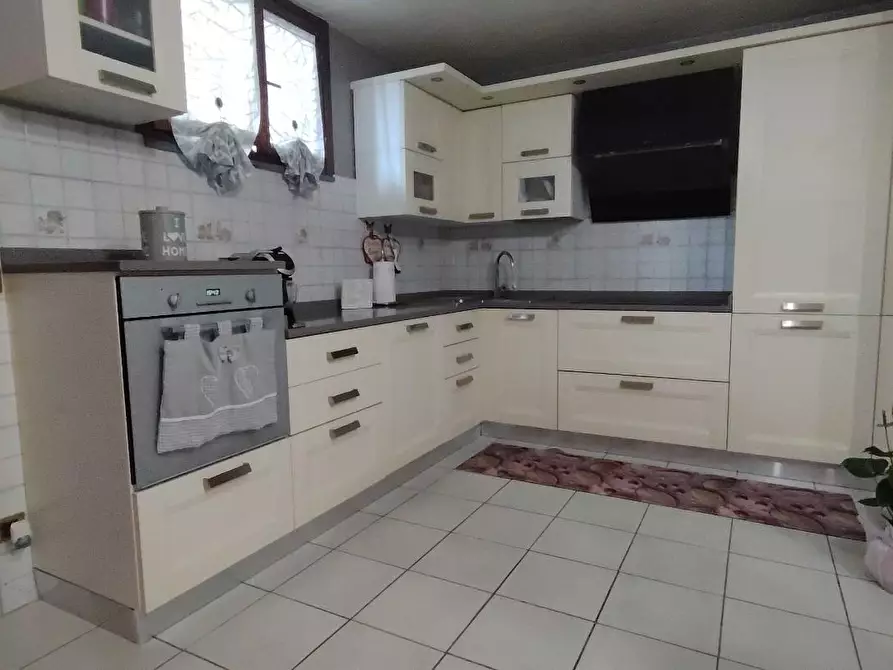 Immagine 27 di Villetta a schiera in vendita  a Santa Maria A Monte